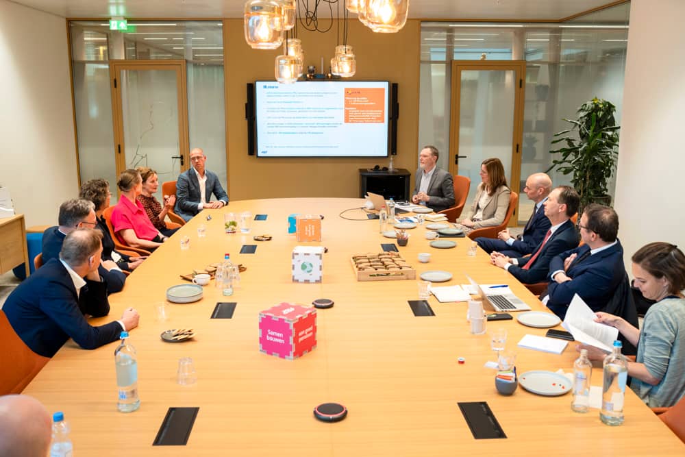 Minister Van Hijum bezoekt ABP